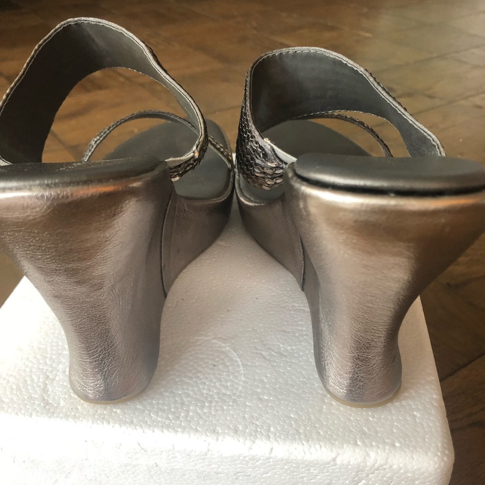 Slides- Silver Gray NEW - Picture 4 of 4